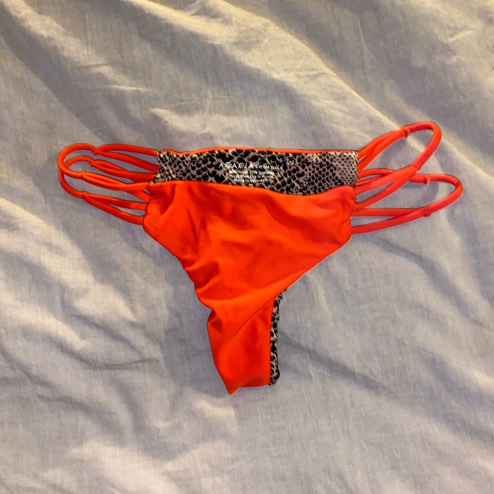 ✨SOLD✨ Acacia Maui Bottoms